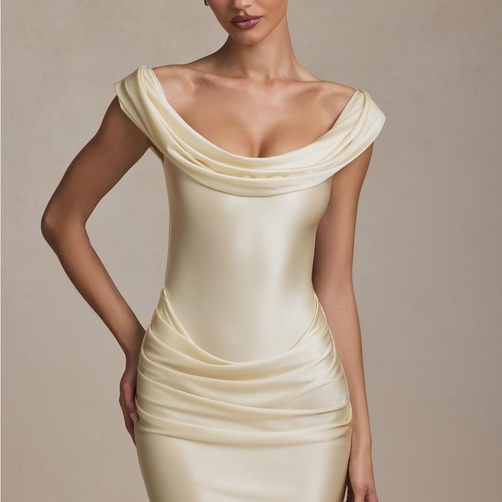 Maeve

Off-Shoulder Draped Mini Dress in Ivory